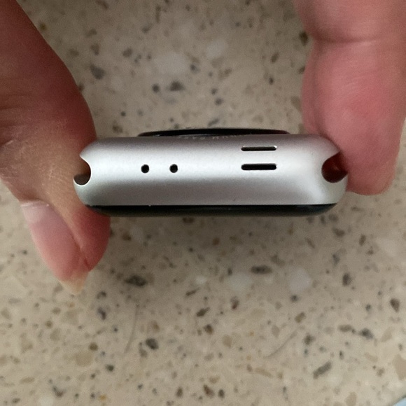 Apple Watch Series 3 38mm Silver Aluminum Fog Sport Band (GPS) Model A18… - Picture 5 of 16